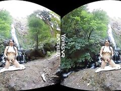 Tasty Teases Her Clit in Virtual Reality